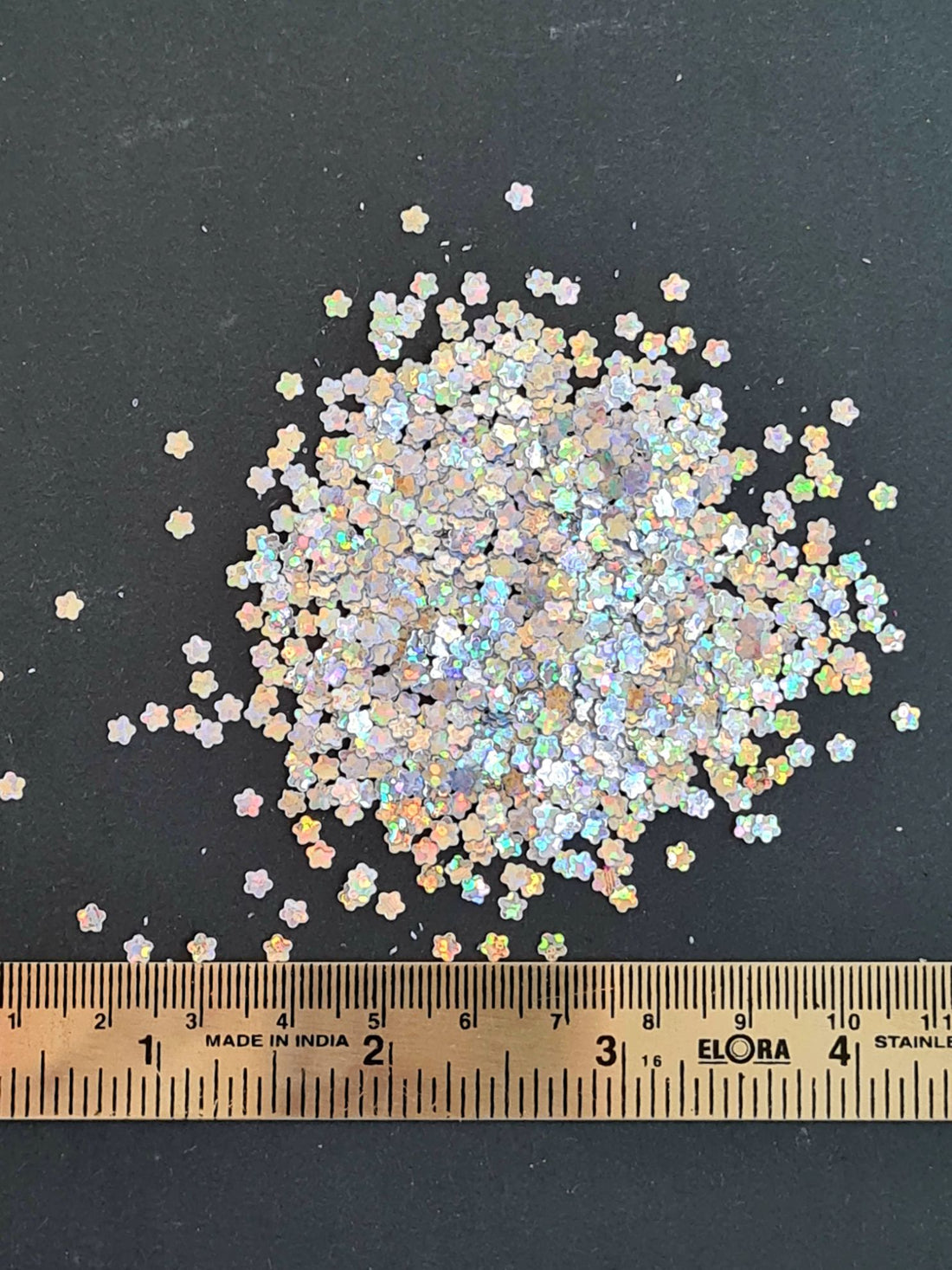 HOLOGRAPHIC FLOWER GLITTER SET OF 12